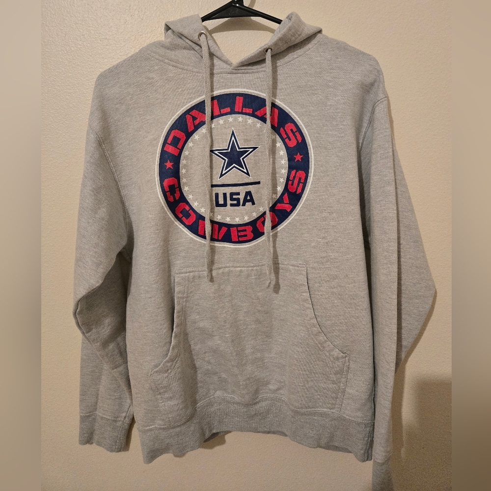 Dallas Cowboys America’s Team Honor Hoodie Size SMALL